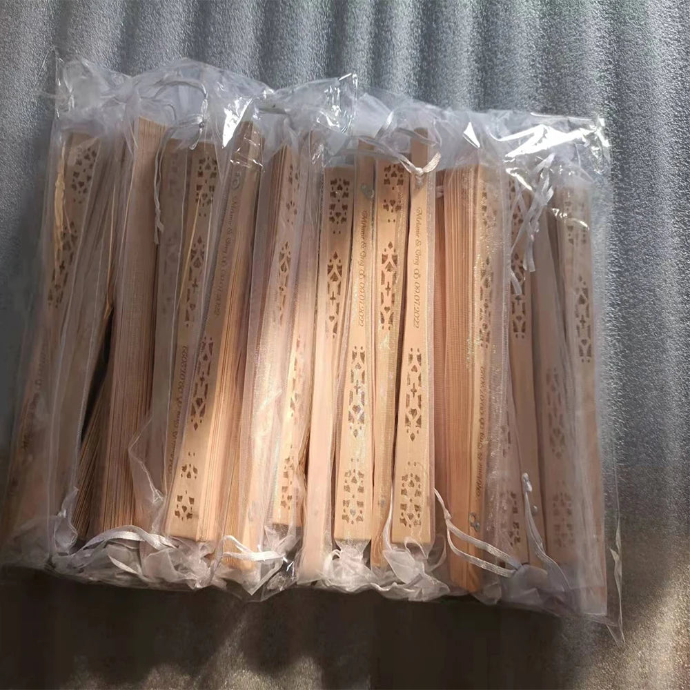 Personalized Customized Wooden Fan Wedding Favors Gifts Sandalwood Hand Fan Party Decoration 20Cm Wood Folding Fan